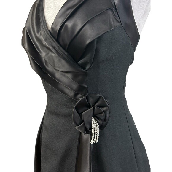 LA Glo Vintage Black Satin Trimmed Halter Dress Tulle Underneath Sz Sm - Picture 2 of 7